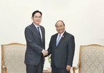 PM asks Samsung to turn Viet Nam into its biggest hub
