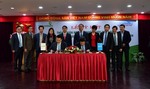 Vietcombank and Vietnam Railways ink strategic co-operation agreement