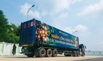 Vietnam Airlines includes fresh longan on flights