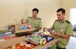 Ministries step up price control and market management for Tet holiday