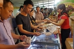 Seafood product fair opens in Ha Noi