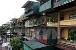 Ha Noi to rebuild 30 old apartment buildings