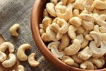Cashew prices continue to drop
