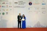 Gold award for Hospital CEO of the Year presented to Vietnamese leader