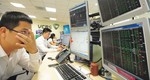 Local stocks brought down by selling as VN-Index nears 1,000 points