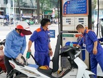 PVN proposes halt of petrol imports to support refineries amid tumbling domestic consumption
