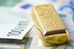 Gold prices soar in the market