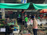 Traditional markets in HCM City reopen