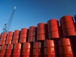 VN slash environmental tax on petrol, ramp up imports
