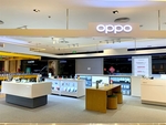 Smartphone manufacturers race to open stores in Viet Nam