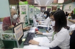 VN-Index reverses course, slightly gains in late trade