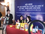 Vietnamese, Chinese firms sign cooperation document in farm produce, food