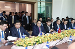 PM holds roundtable discussion with Brunei energy, oil and gas firms