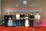 Việt Nam strengthens online trade promotion for farming, OCOP products