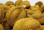 Businesses call for stricter management of durian industry