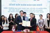Shinhan Bank ties up with HCM City University of Social Sciences and Humanities