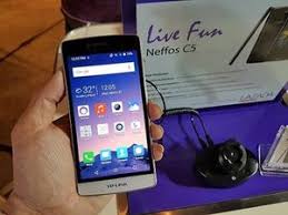 TP-LINK launches smartphone in HCMC