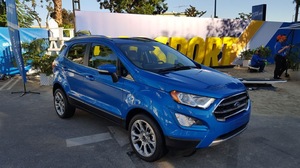 Ford continues to achieve record sales in VN, ASEAN
