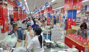 Co.opmart, Co.opXtra make shopping easier despite Tet crowds