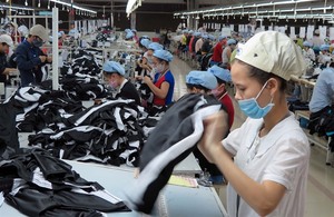 Fast fashion challenges VN firms