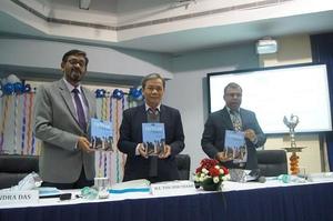 Book on VN’s economic development launched in India