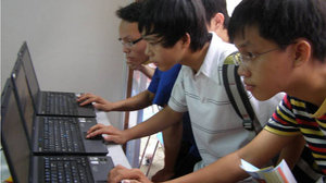 Viet Nam strives to up internet oversight