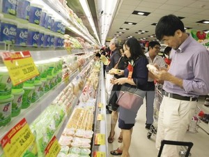 Retail sales, service revenue increase over 7 per cent