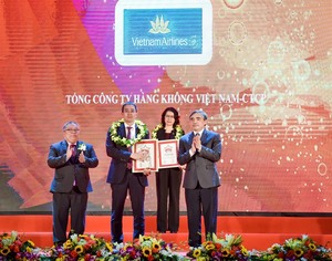 Vietnam Airlines among top 10 companies in country