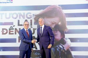 AIA links up with Viet Capital Bank