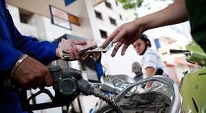Ministries cut petrol prices