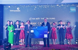Vietcombank and American Express launch Premium Unlimited Cashback Card