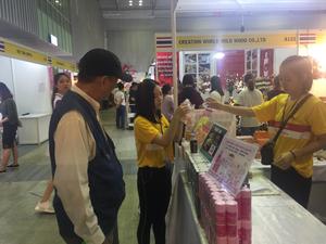 Tet fair begins in HCM City