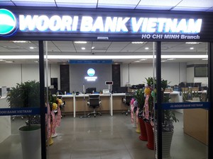 Koreans flood VN finance firms