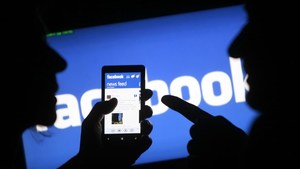 Cyber experts warn on social media