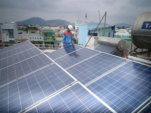 Roof solar power solution deal inked