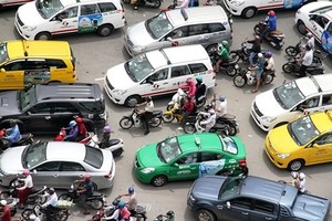 With Grab buying Uber, can VN firms compete?