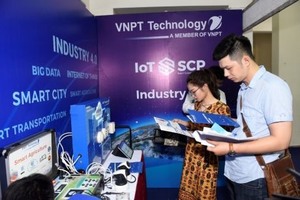 IT Techmart 2018 opens in Ha Noi