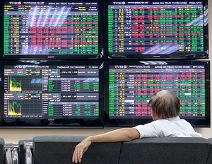 VN stocks bounce back as buyers pounce