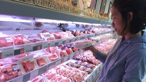 Viet Nam exports first batch of fresh pork