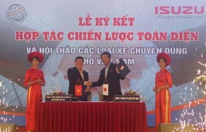 Isuzu Vietnam and Hiep Hoa Group sign deal on special-use vehicles