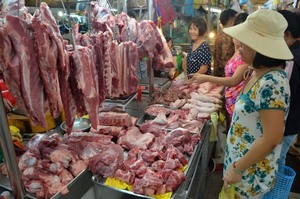 Deputy PM takes measure to prevent pork speculation on local market