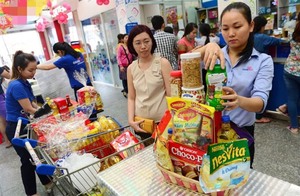 HCMC’s Tet gift hamper market