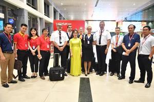 Vietjet officials visits Tan Son Nhat Airport