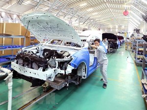 Government leader requests steps to develop automobile manufacturing