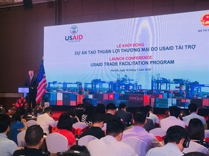 US supports VN in improving customs procedures