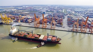 Hai Phong port posts strong revenue growth in first half of 2019
