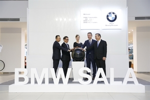 THACO opens BMW showroom complex in HCM City, launches new car models