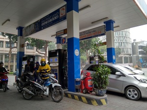 Petrol prices down on lower input costs