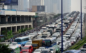 HCM City transport firms demand support to recover from Covid woes