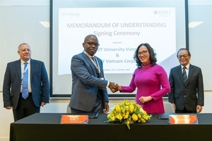 WinWay, RMIT sign strategic agreement in education and training